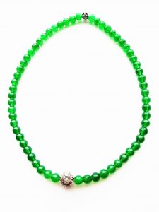 Halskette aus Glasperlen