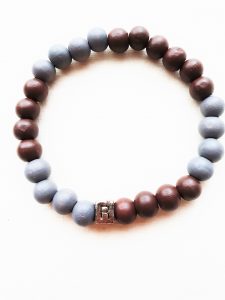 Herrenarmband aus Holzperlen