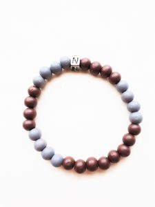 Herrenarmband aus Holzperlen