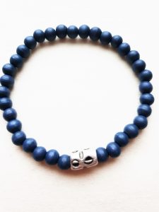 Herrenarmband aus Holzperlen