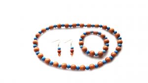 Schmuckseit,aus,Holzperlen,